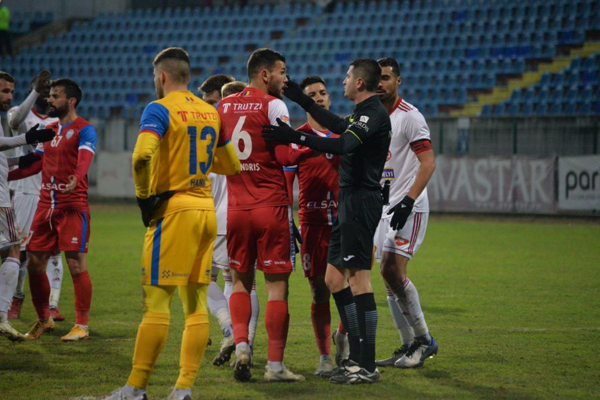 Leo Grozavu a numit echipa pe care o vrea alături de Sepsi în play-off: „Cinstit, asta îmi doresc”