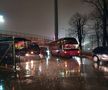 Autocarul lui Dinamo, pe furtuna din Ștefan cel Mare Foto: Vlad Nedelea
