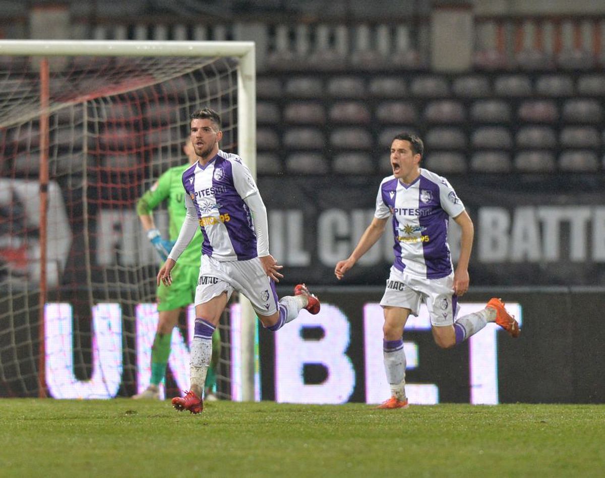 Ionel Gane, surclasat de Prepeliță la ultimul meci pe banca lui Dinamo » Note după victoria lui FC Argeș: Malele, cel mai bun de pe teren!