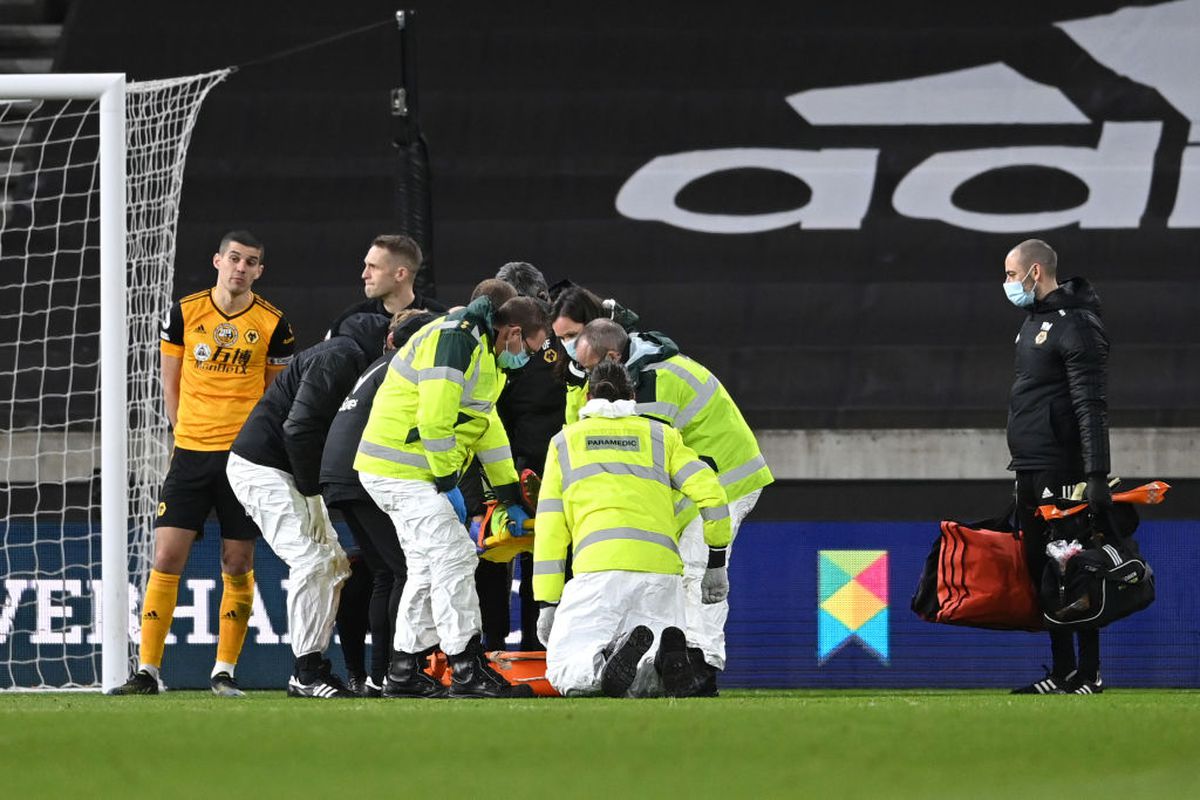 FOTO Momente teribile în Wolves - Liverpool » Rui Patricio a rămas inert pe gazon, după o ciocnire cu un coleg! Atenție, imagini cu puternic impact emoțional