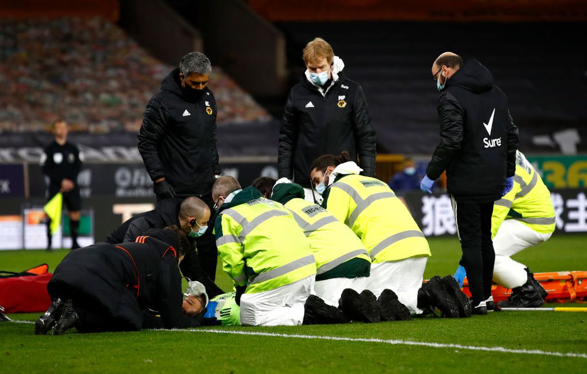 FOTO Momente teribile în Wolves - Liverpool » Rui Patricio a rămas inert pe gazon, după o ciocnire cu un coleg! Atenție, imagini cu puternic impact emoțional
