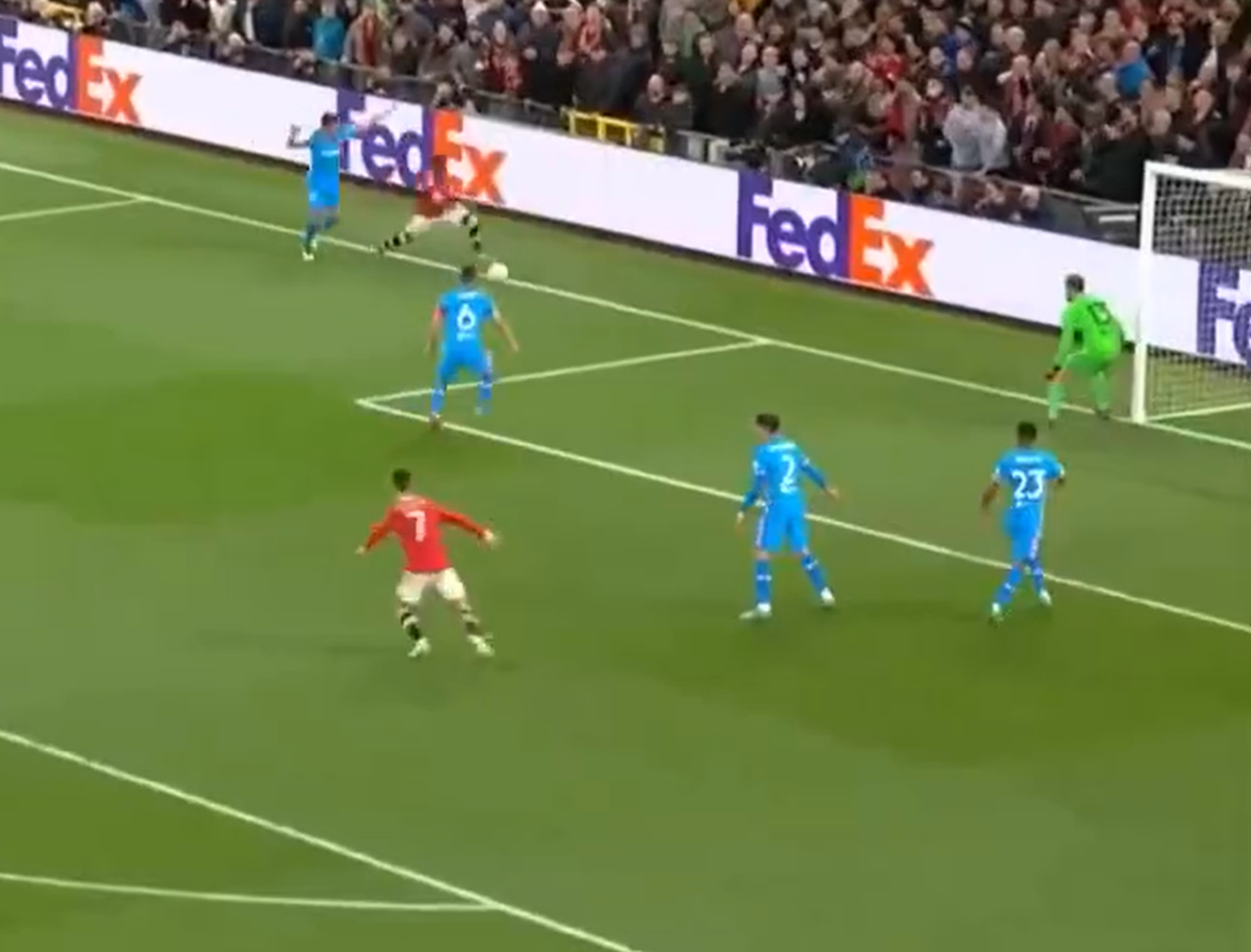 Dribling senzațional în Champions League, à la Ronaldinho!