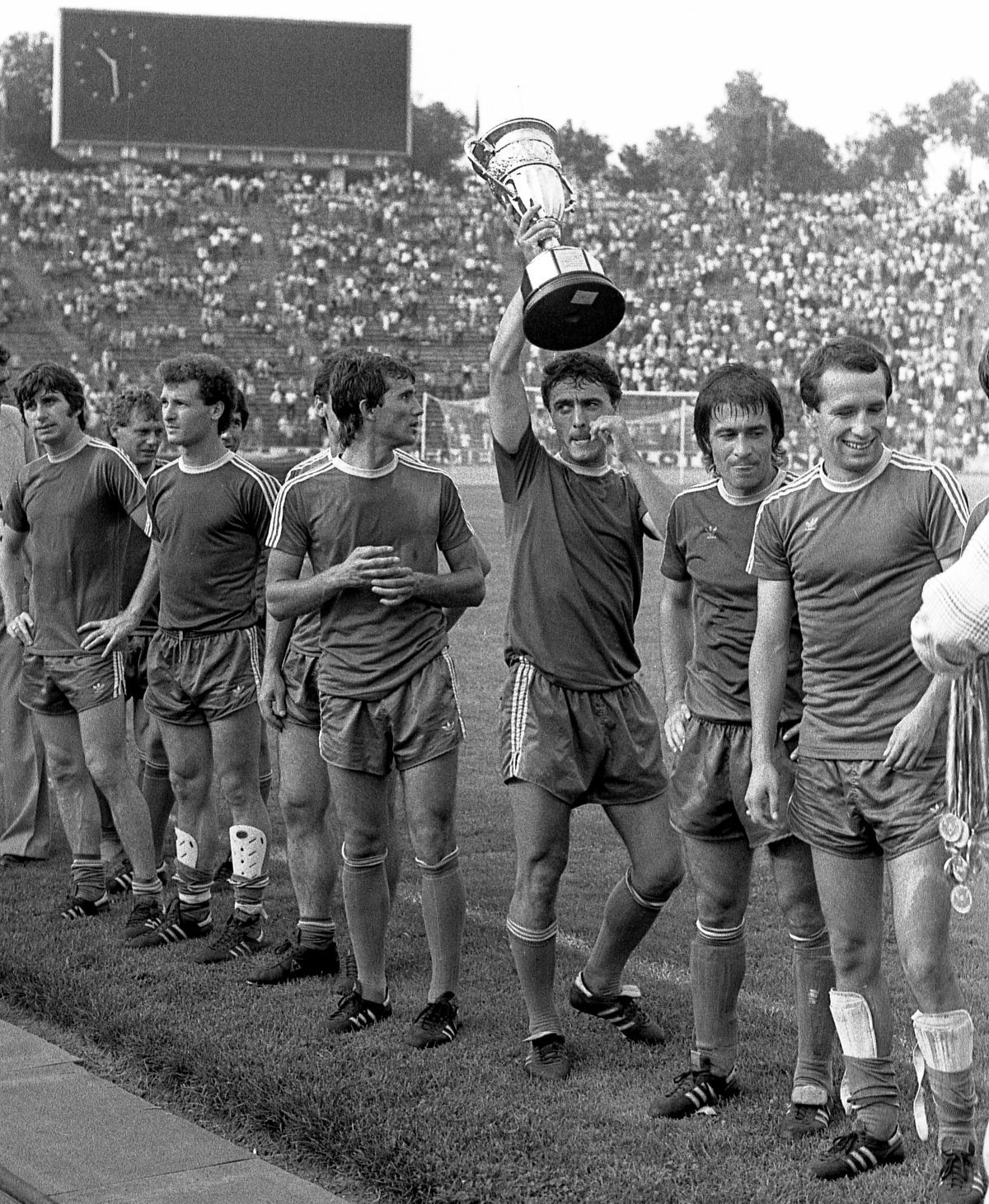 Nicolae Negrilă - Imagini de colecție din arhiva GSP