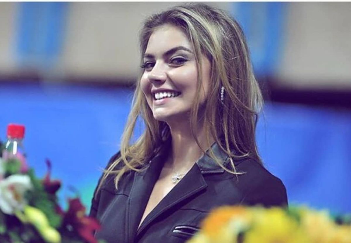 Cer expulzarea iubitei lui Putin! Ar fi vorba despre o fostă mare sportivă » A pozat nud: „Cea mai flexibilă femeie a Rusiei”