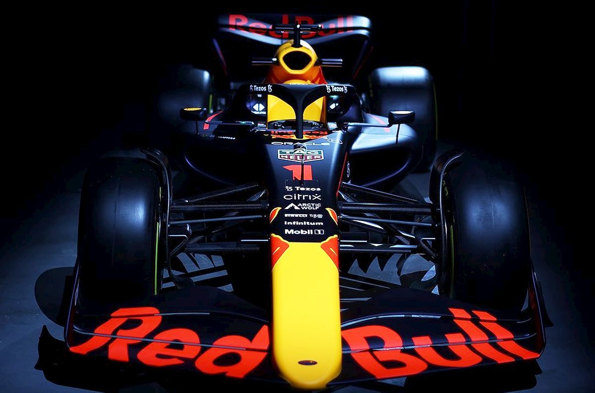 „Ridicol de rapizi” » Cu un monopost impunător și Max Verstappen pe val, Red Bull vânează supremația în Formula 1