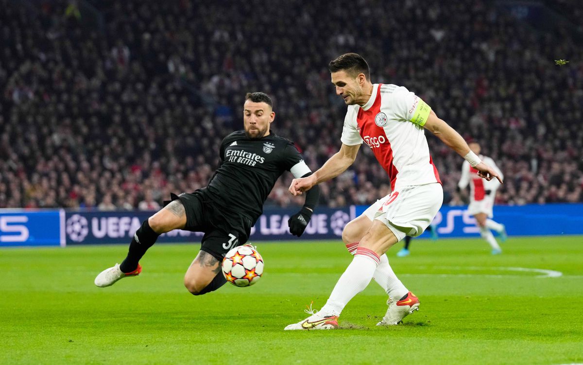 Surpriză uriașă la Amsterdam! Benfica o învinge pe Ajax și se califică în sferturile UCL