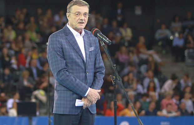 A demisionat din FRG, după scandalul privind donațiile: „Ce fac ei e cerșeală. Intru în pământ de rușine!”