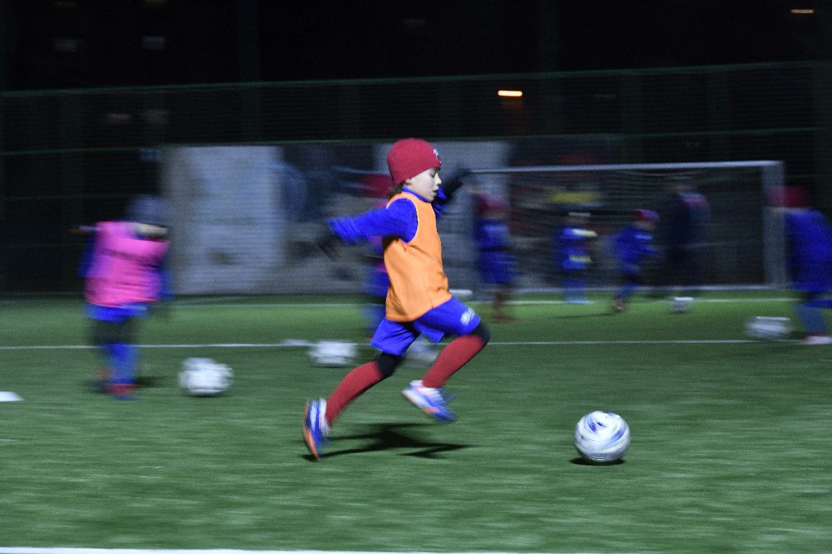 Combinată Steaua '80 - Ajax » GSP a asistat la antrenamentele Academiei CSA