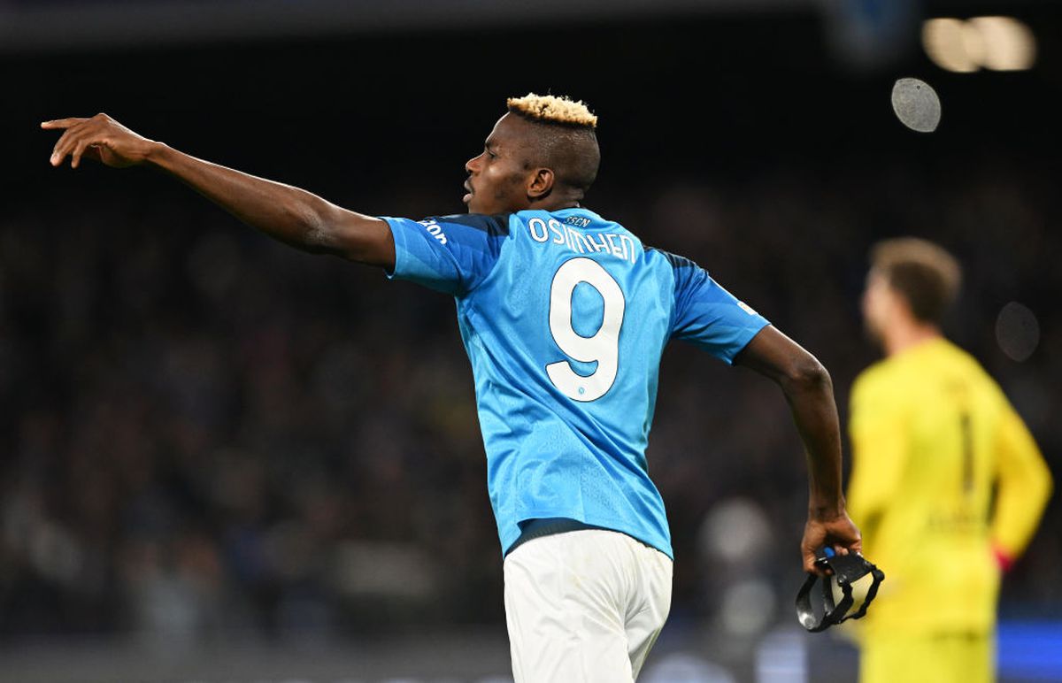 Napoli continuă sezonul istoric » S-a calificat pentru prima dată în istorie în „sferturile” Ligii Campionilor! Nici Maradona nu reușise asta