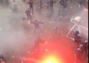 Interziși în orașul adversarei, ultrașii au provocat haos pe străzi » Forțele de ordine, depășite