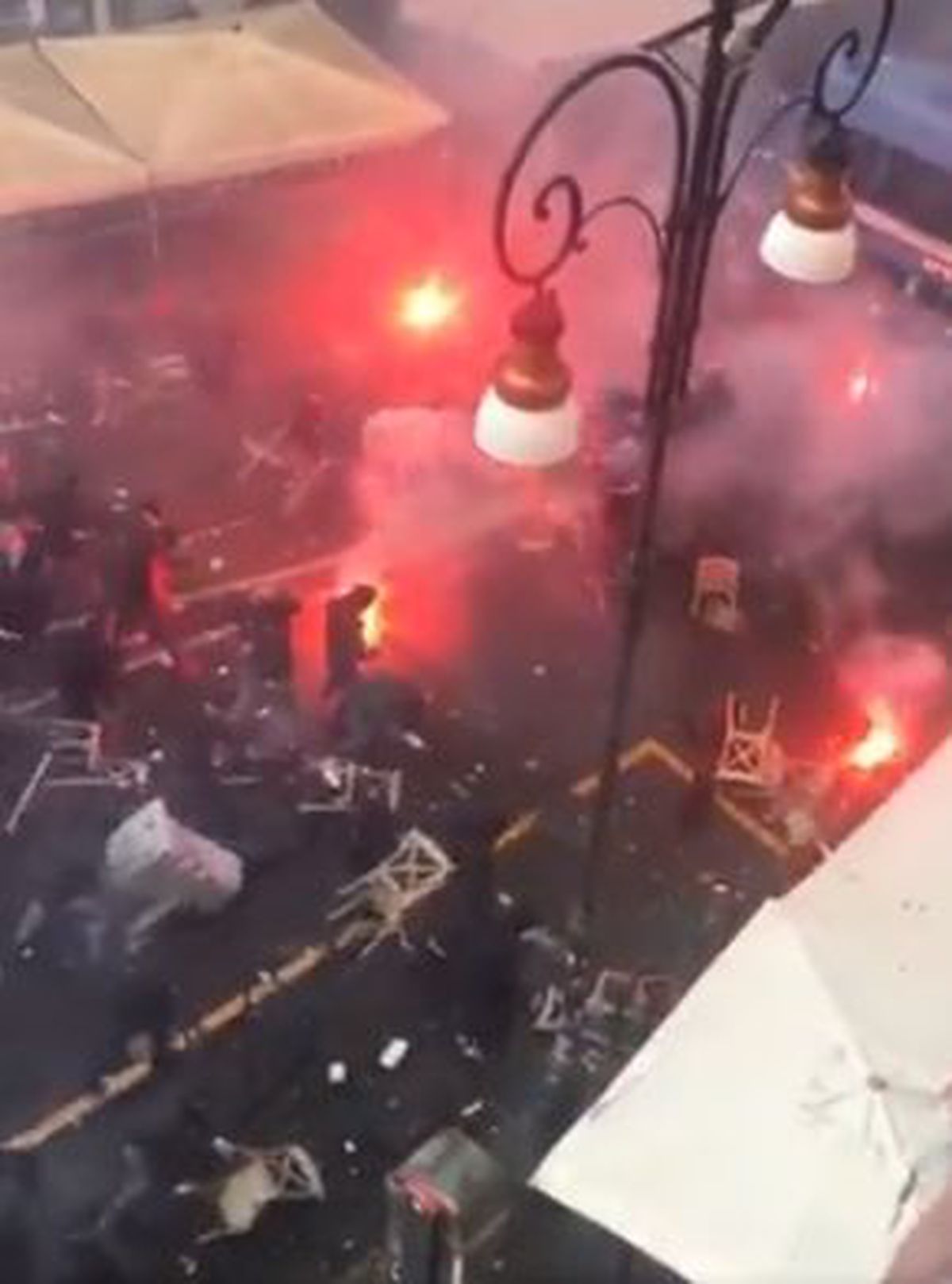 Bătaie pe străzi Napoli - Frankfurt