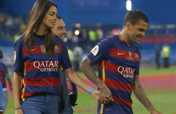 Soția lui Dani Alves a anunțat încetarea relației cu jucătorul acuzat de viol printr-o scrisoare tulburătoare: „M-a rupt în mii de bucăți”