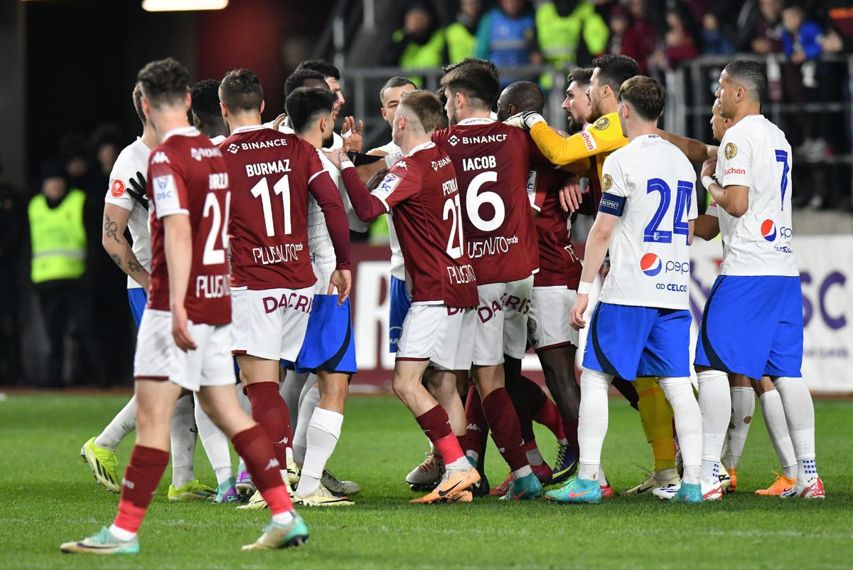 Acționarul Rapidului i-a pus la colț pe ultrași: „Decizie nu proastă, ci EXTREM de proastă!”