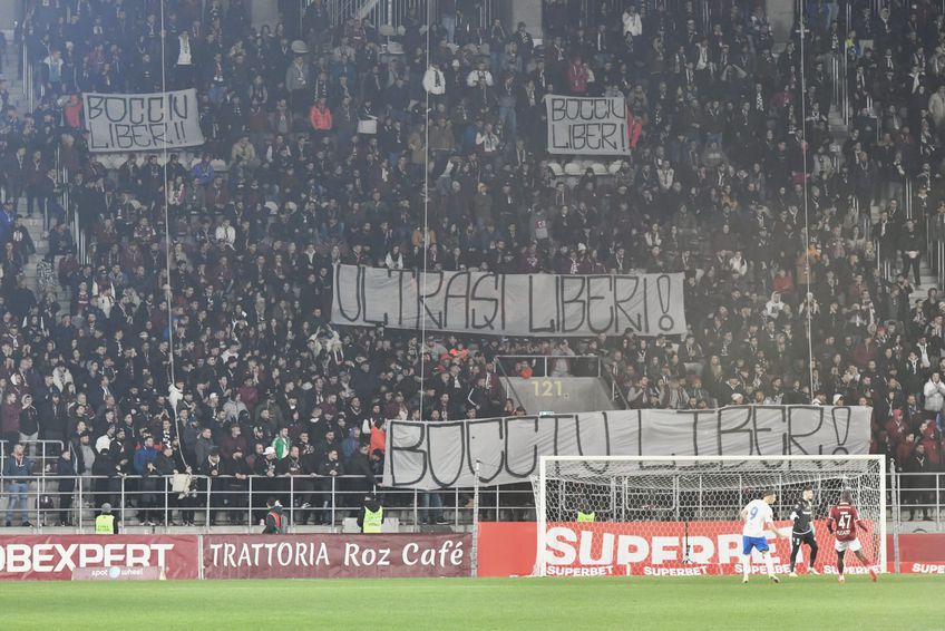 Înaintea meciului cu Farul, fotbaliștii Rapidului au purtat un mesaj de susținere pentru Liviu „Bocciu” Ungurean.