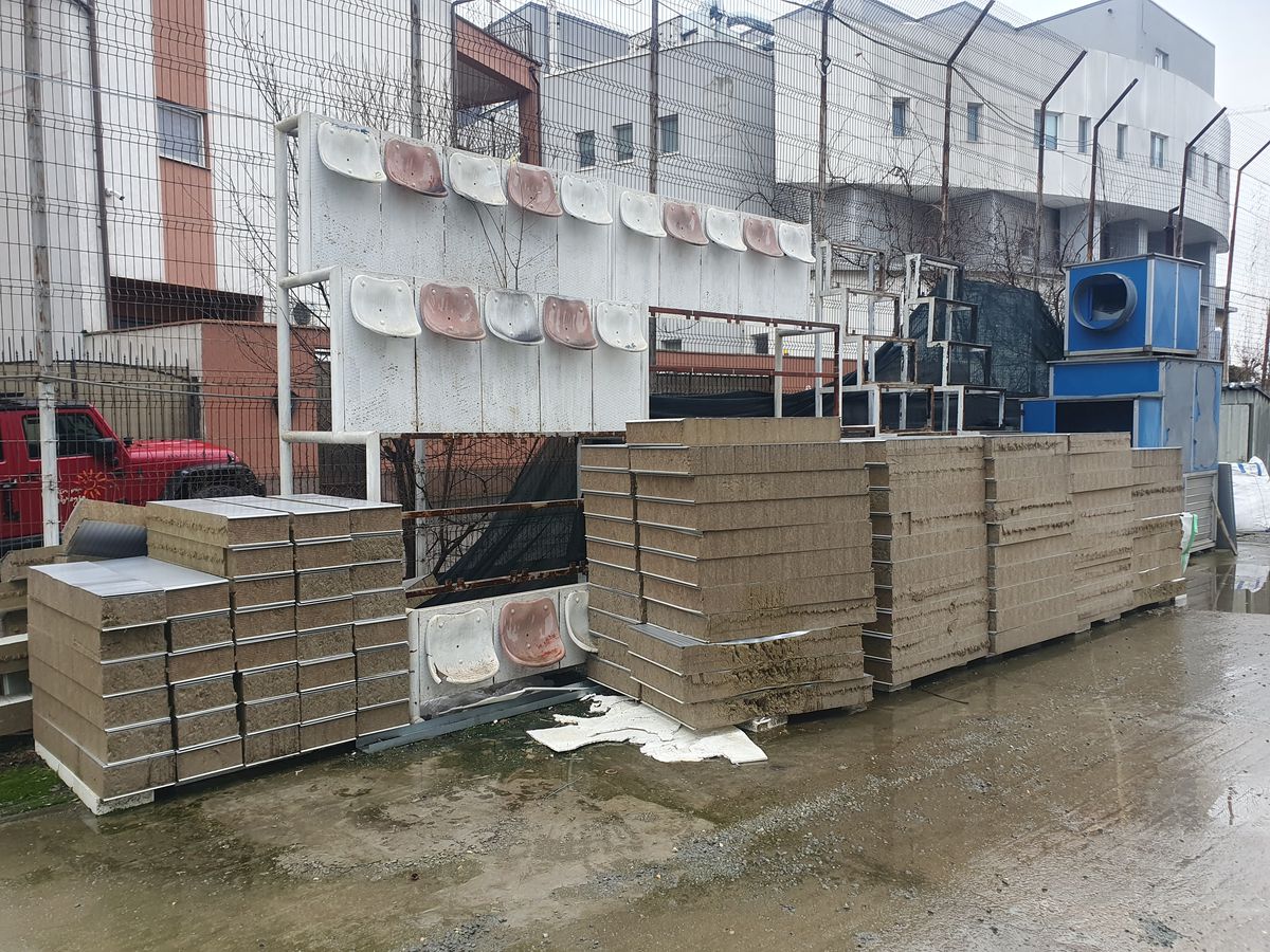 Speranțe pentru polivalenta abandonată din România » Ajunsă o ruină, noua sală a primit undă verde și lucrările urmează să fie reluate