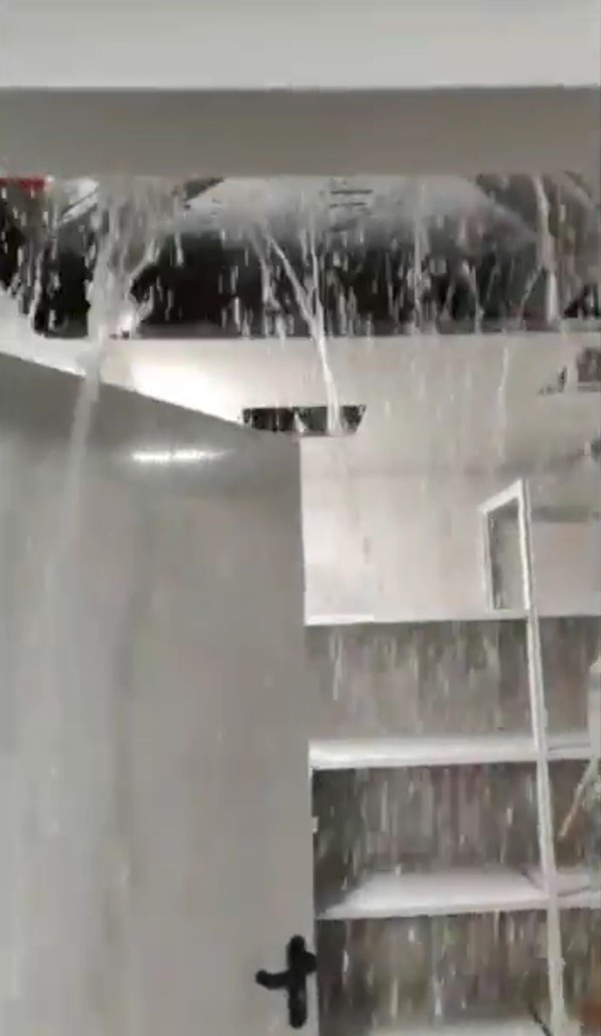 Inundațiile au afectat și Viola Park, cantonamentul Fiorentinei suferind pagube importante