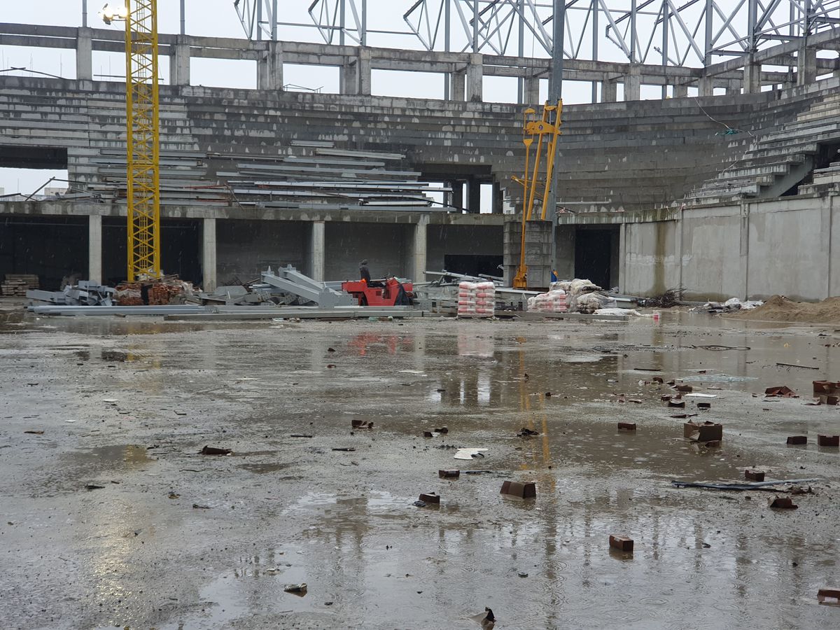 Speranțe pentru polivalenta abandonată din România » Ajunsă o ruină, noua sală a primit undă verde și lucrările urmează să fie reluate