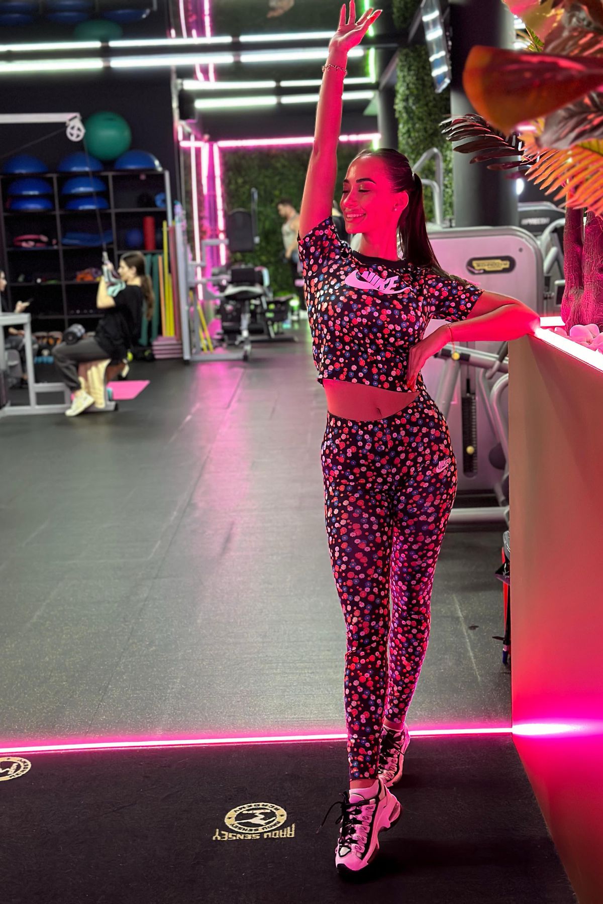 Dimineața la bancă, seară în sală » Secretele Larisei, antrenoare de fitness: „Când am poftă de dulce, asta încerc să mănânc”