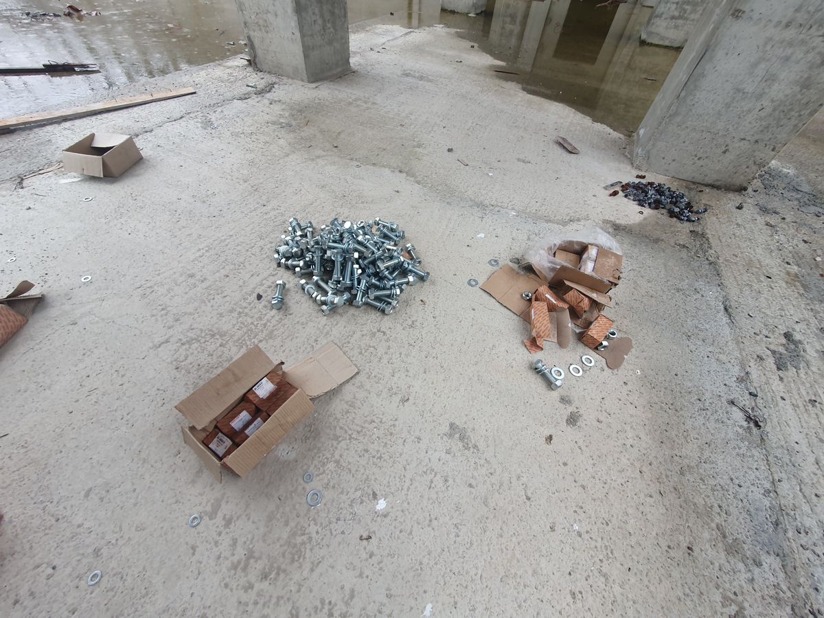 Speranțe pentru polivalenta abandonată din România » Ajunsă o ruină, noua sală a primit undă verde și lucrările urmează să fie reluate