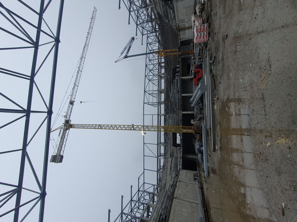 Speranțe pentru polivalenta abandonată din România » Ajunsă o ruină, noua sală a primit undă verde și lucrările urmează să fie reluate