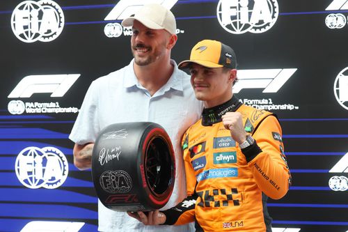 Lando Norris, pole-position în Australia, alături de înotătorul australian Kyle Chalmers, cvintuplu campion mondial Foto: Guliver/GettyImages