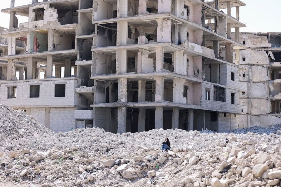 O refugiată din Siria, portdrapel al Echipei Olimpice a Refugiaților, s-a întors în țara ei și și-a găsit locuința distrusă: „Nimic nu a mai rămas”