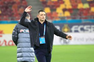 Rădoi a debutat cu stângul la FCSB și explică: „Nu sunt magician! S-a sufocat, de aia l-am schimbat”