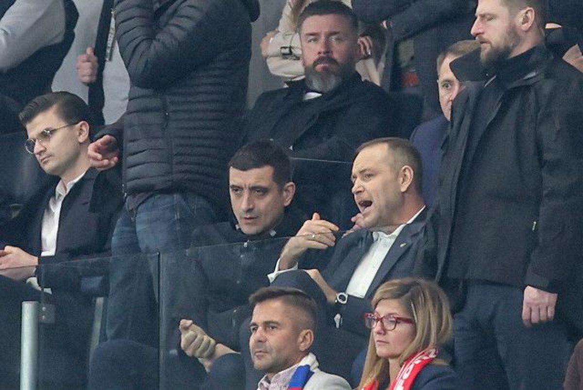 Fostul șef de galerie George Simion, surprins la meci alături de președintele Poloniei