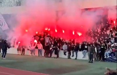 Torțe și fumigene la antrenament, înaintea derby-ului din Superliga