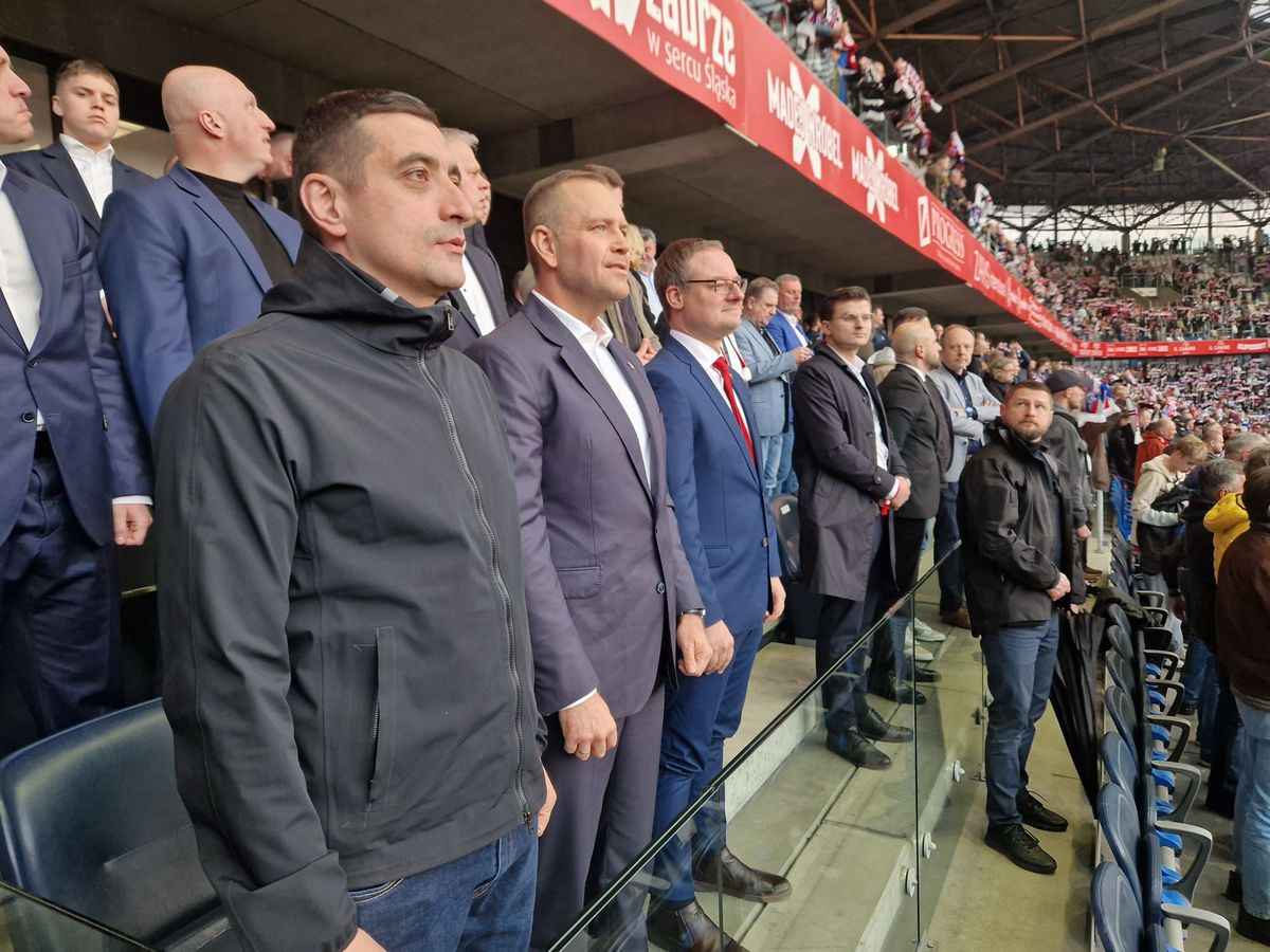 Fostul șef de galerie George Simion, surprins la meci alături de președintele Poloniei