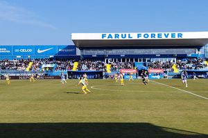 Start în Farul - Petrolul, primul meci al zilei în Superligă