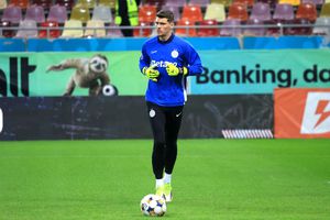 FCSB - Metaloglobus » Mirel Rădoi debutează pe banca roș-albaștrilor, în play-out. Echipele de start: Chiricheș, titular!