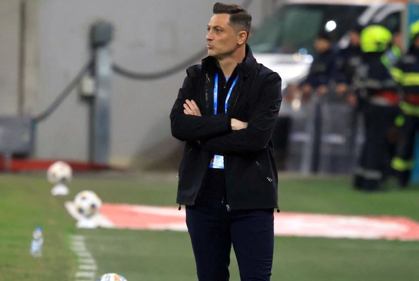 Mirel Rădoi l-a pierdut pe Chiricheș în minutul 28 al meciului FCSB - Metaloglobus // foto: Ionuț Iordache (GSP)