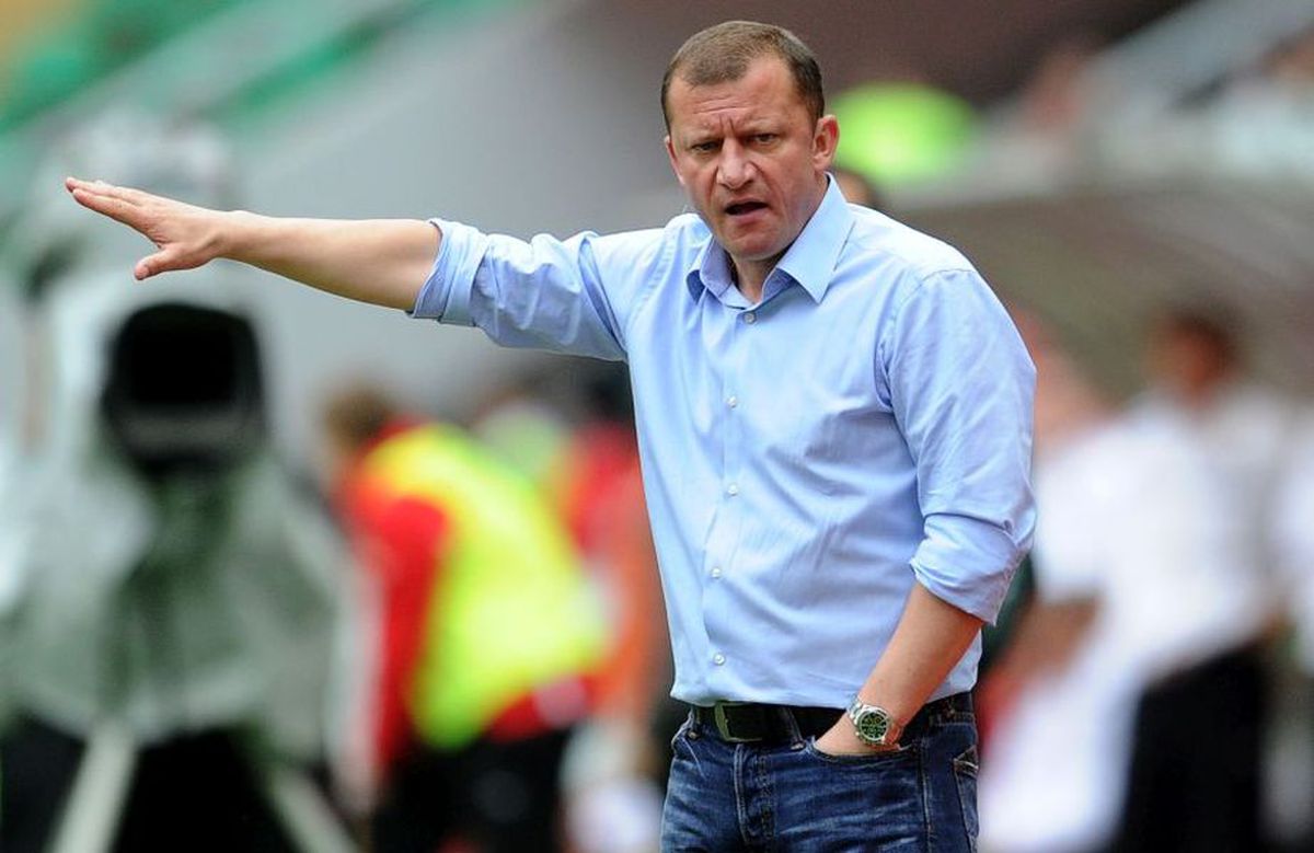 Dorinel Munteanu, dat în judecată de FCSB! Dezvăluiri făcute de antrenor: „Se chinuie să scape de plată”