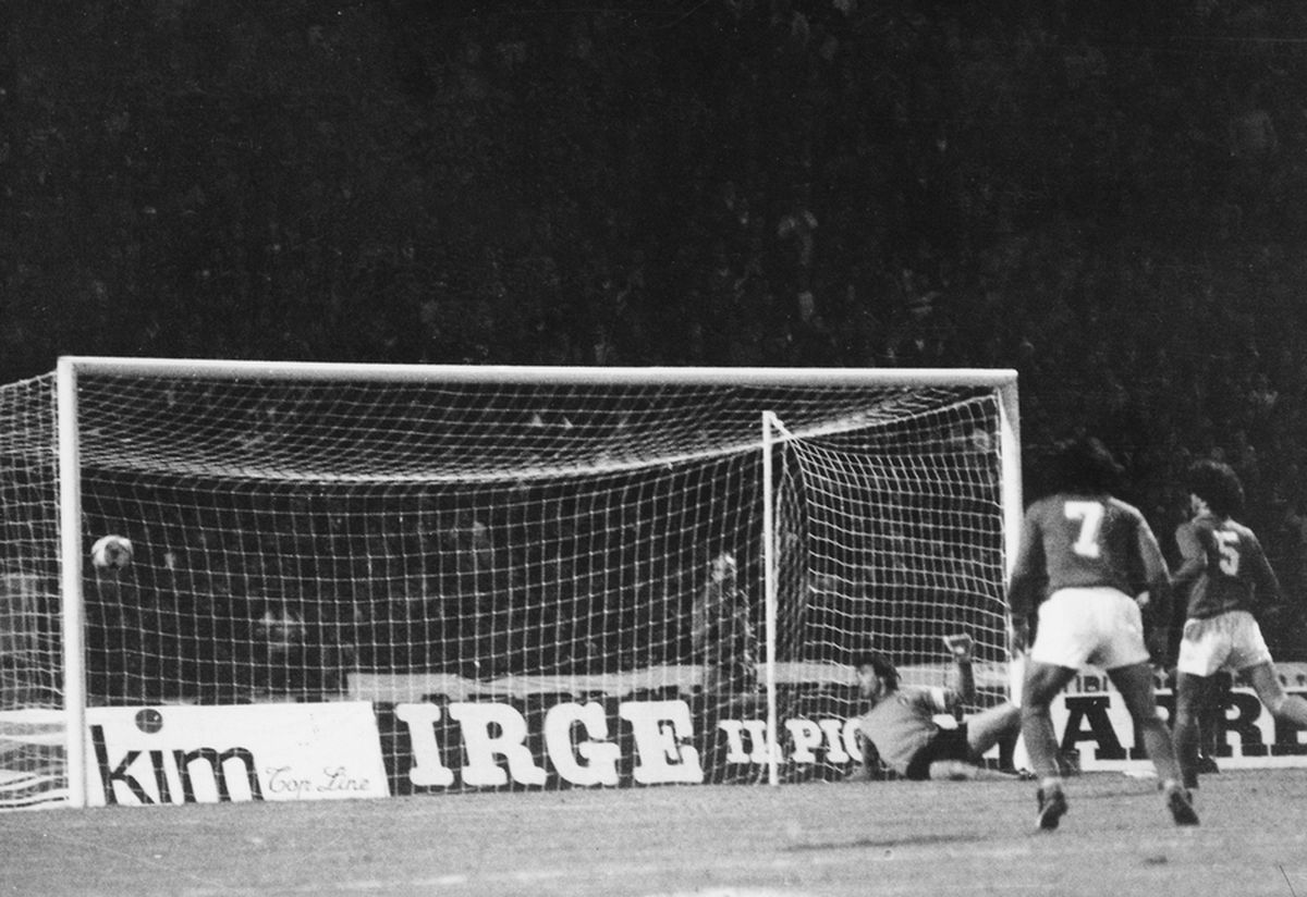 RETRO GSP. VIDEO 16 aprilie, ziua marilor rezultate în fotbalul românesc: Anderlecht, Italia, Spania, Grecia