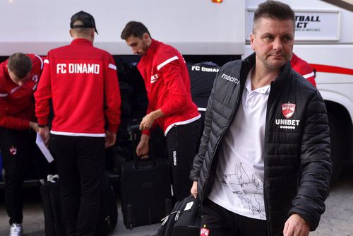 Dusan Uhrin are misiunea de a o salva pe Dinamo de la retrogradare. Sursă foto: Arhivă Gazeta Sporturilor
