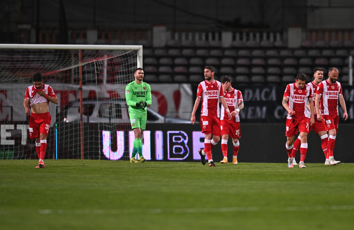 Dinamoviștii se mobilizează înainte de play-out: „Avem probleme la finalizare! Trebuie să luăm cel puțin 6 puncte în primele 3 meciuri”