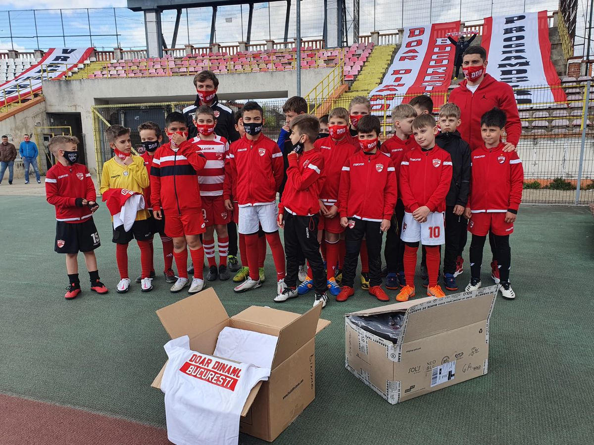 E antrenor la Dinamo, dar nu are milă de jucători: „Lipsiți de valoare, fără determinare. Sunt revoltat!”