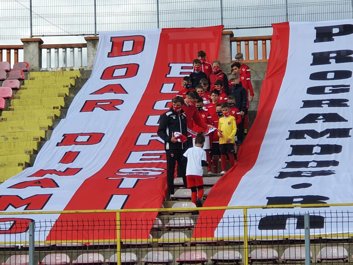 E antrenor la Dinamo, dar nu are milă de jucători: „Lipsiți de valoare, fără determinare. Sunt revoltat!”