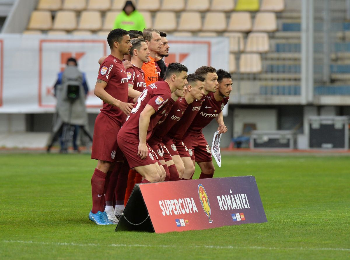 „Toni, la telefon!” » Moment penibil în timpul Supercupei pentru antrenorul lui FCSB