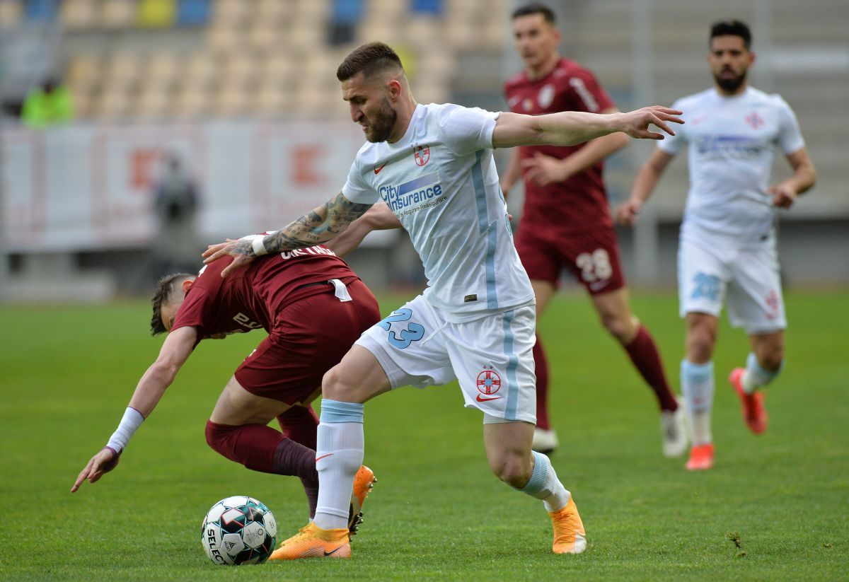 „Toni, la telefon!” » Moment penibil în timpul Supercupei pentru antrenorul lui FCSB