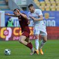 Toni Petrea (46 de ani), antrenorul celor de la FCSB, a efectuat 5 schimbări la pauza duelului cu CFR Cluj, din Supercupa României.