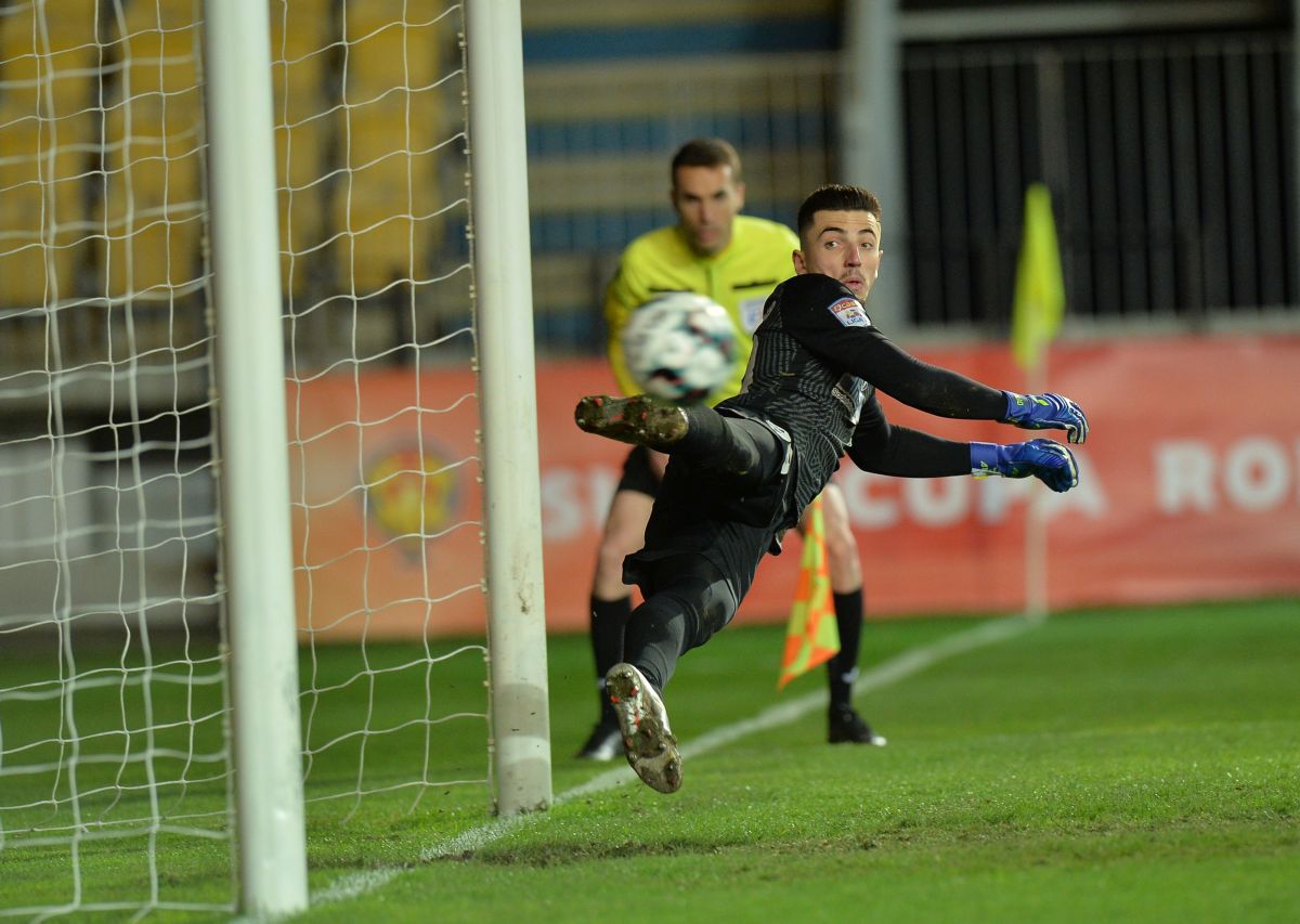 CFR Cluj, petrecere de zile mari la Ploiești! Cum au sărbătorit triumful din Supercupa României