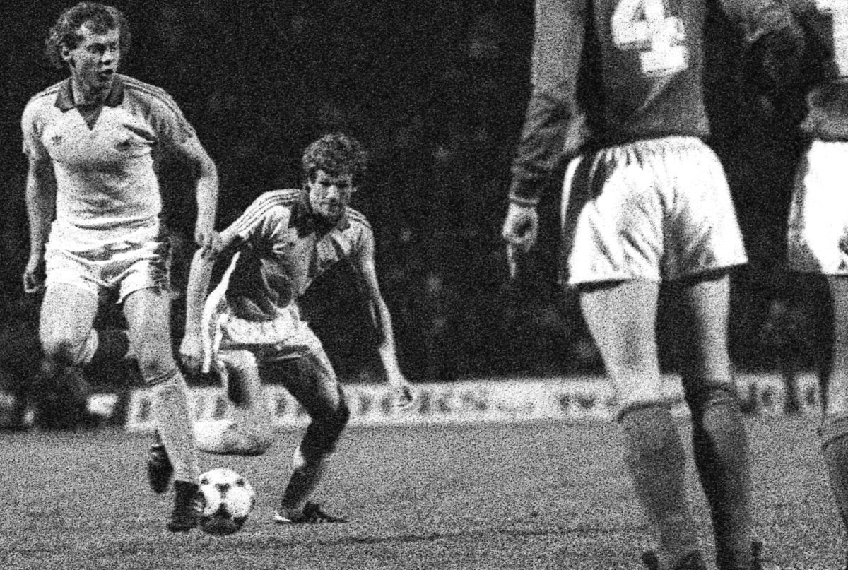 Episodul 2: România - Italia 1-0, în preliminariile pentru CE '84. Ladislau Boloni și-a amintit în cele mai mici detalii victoria: „N-am putut să dorm deloc după meci. Am jucat șah toată noaptea”