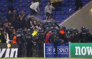 Incidente grave pe stadion la Lyon » Polițiștii au folosit sprayuri cu piper contra fanilor!