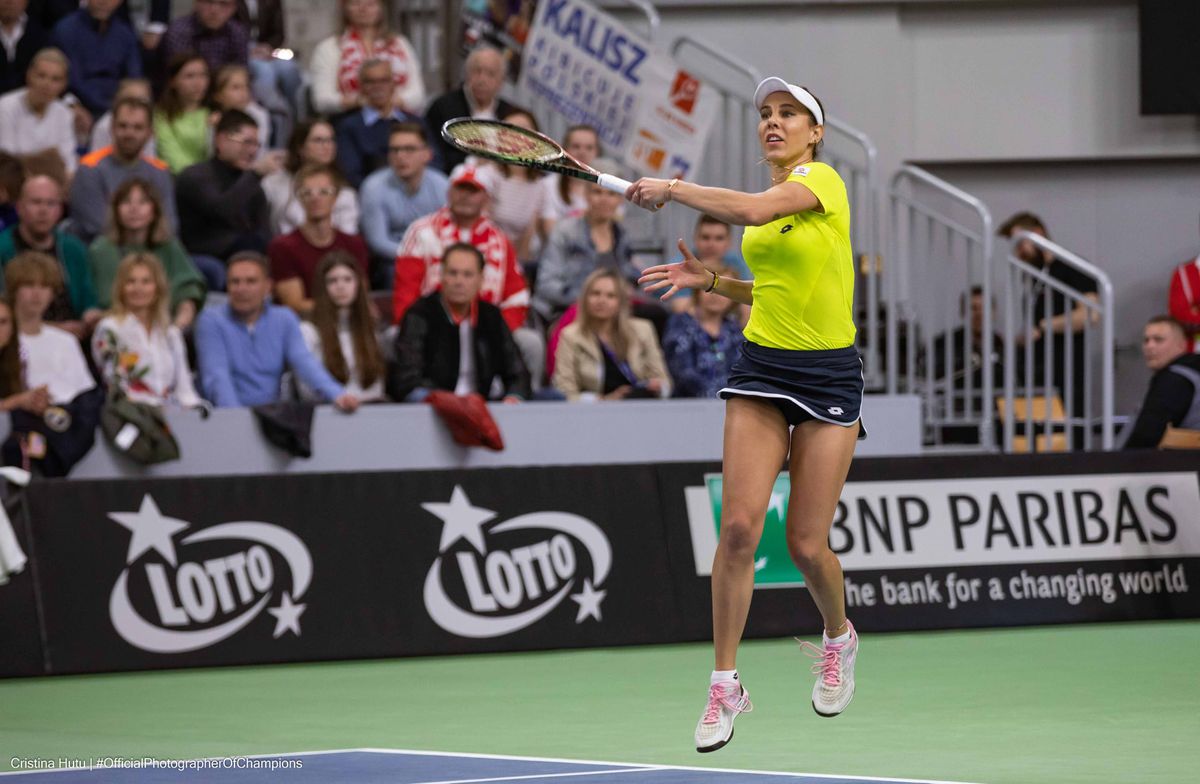 Polonia - România 2-0, după prima zi în Billie Jean King Cup: Begu, învinsă de Linette. Buzărnescu, nicio șansă în fața lui Swiatek