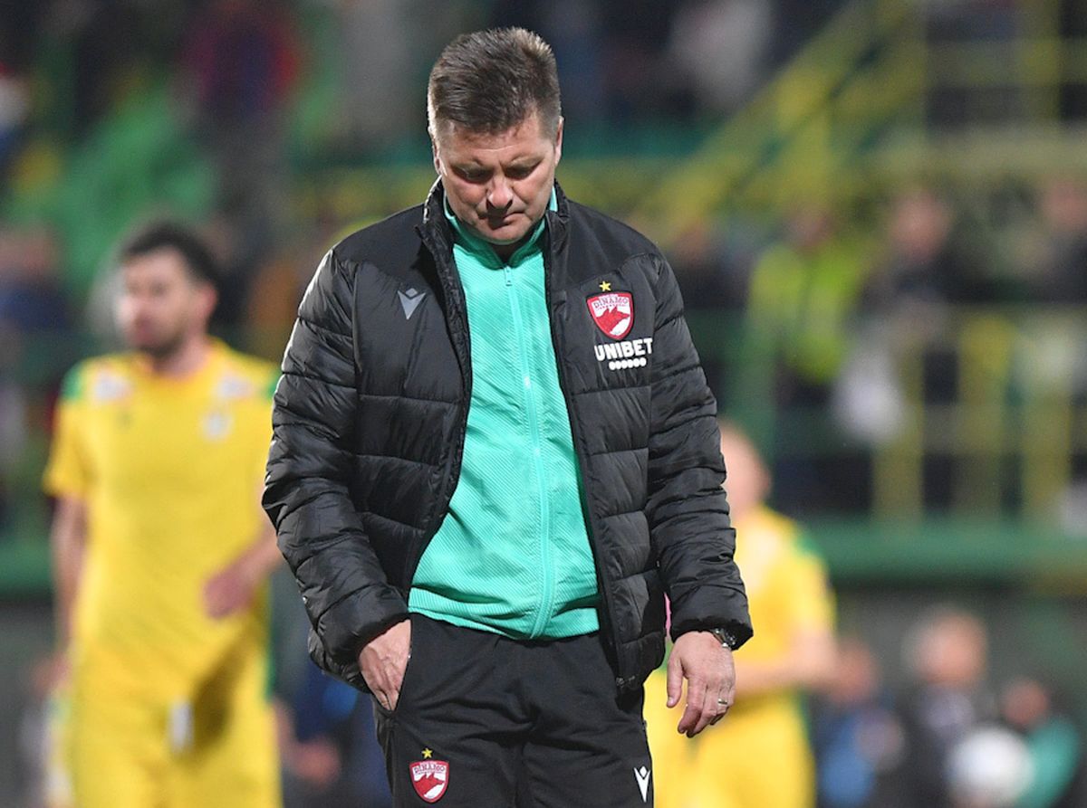 Dusan Uhrin, nervos după ce a dus-o pe Dinamo la baraj: „Nu e posibil așa ceva!”