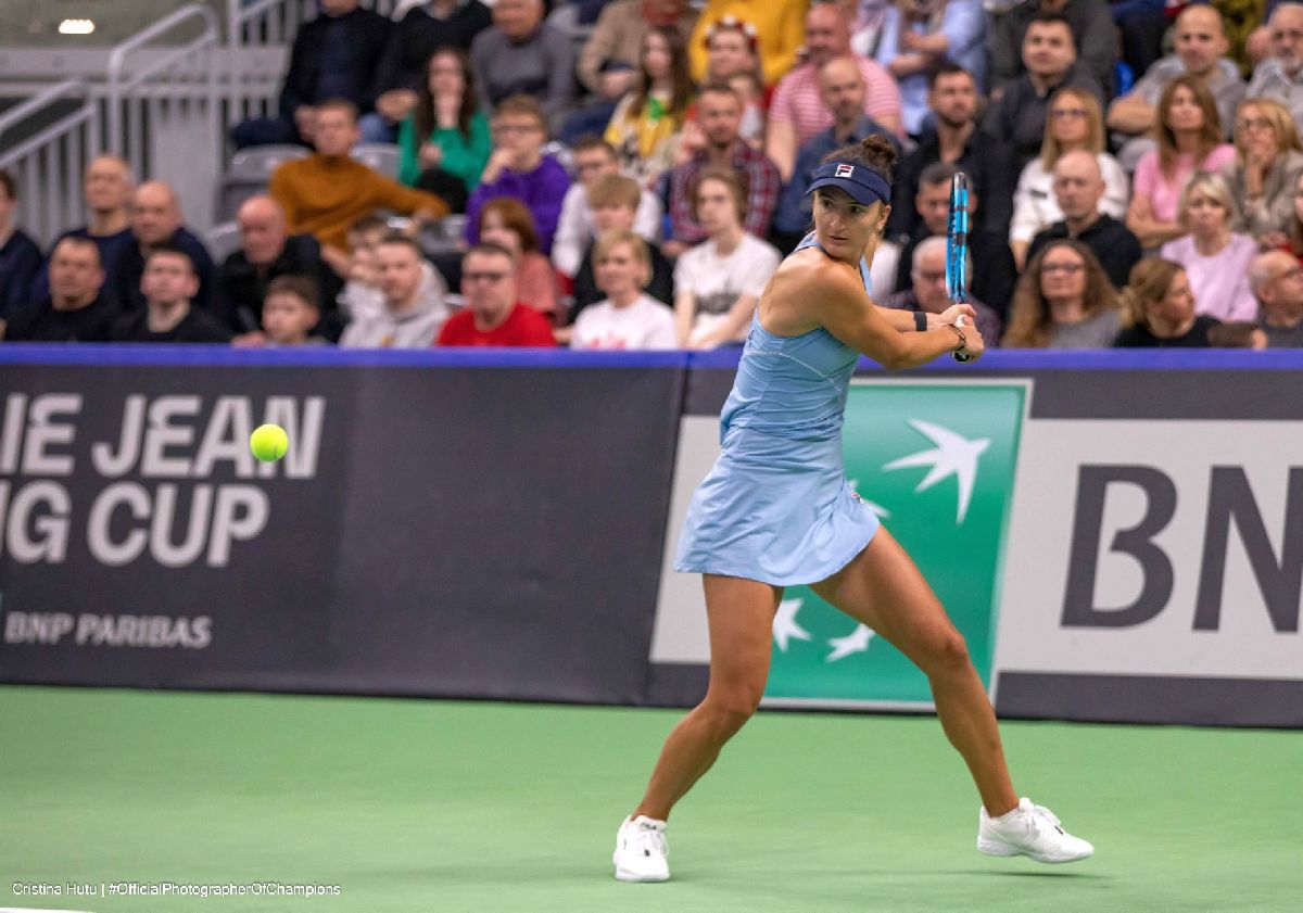 Polonia - România 2-0, după prima zi în Billie Jean King Cup: Begu, învinsă de Linette. Buzărnescu, nicio șansă în fața lui Swiatek