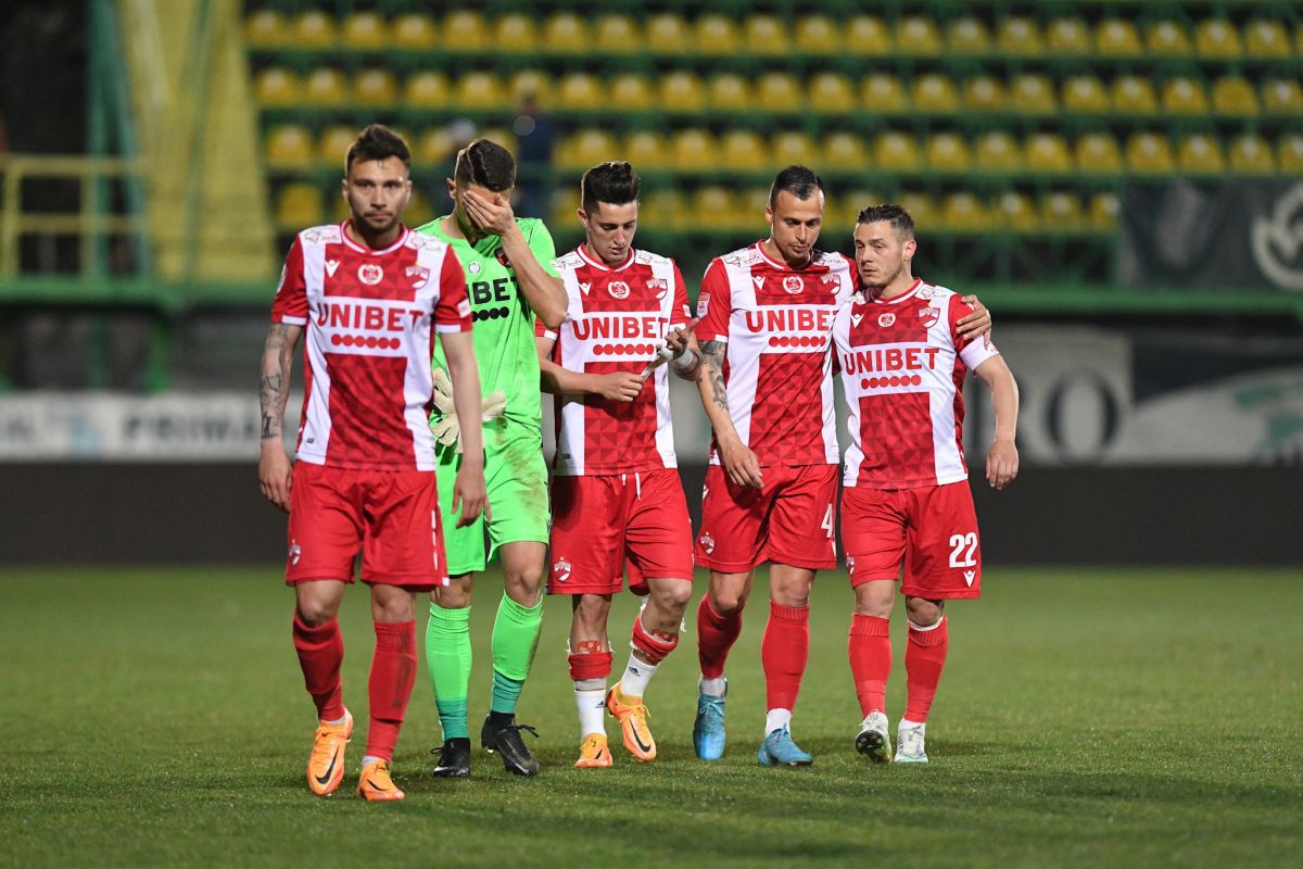 Dusan Uhrin, nervos după ce a dus-o pe Dinamo la baraj: „Nu e posibil așa ceva!”