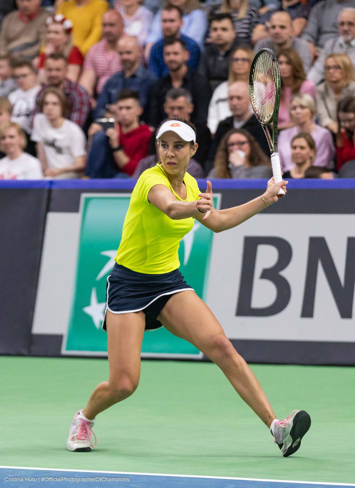 Polonia - România 2-0, după prima zi în Billie Jean King Cup: Begu, învinsă de Linette. Buzărnescu, nicio șansă în fața lui Swiatek